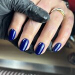 Gelpolish Midnight Navy handshot